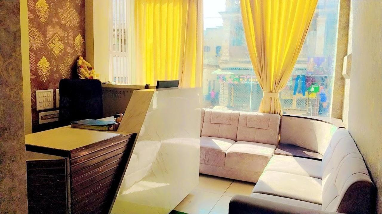 Seema Palace Inn 1 Km From Railwaystaion Mysore Exterior foto